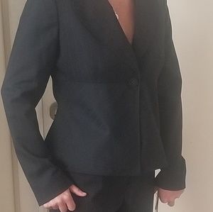 Anne Klein 2pc pant suit Stretch, Size 6 NWT